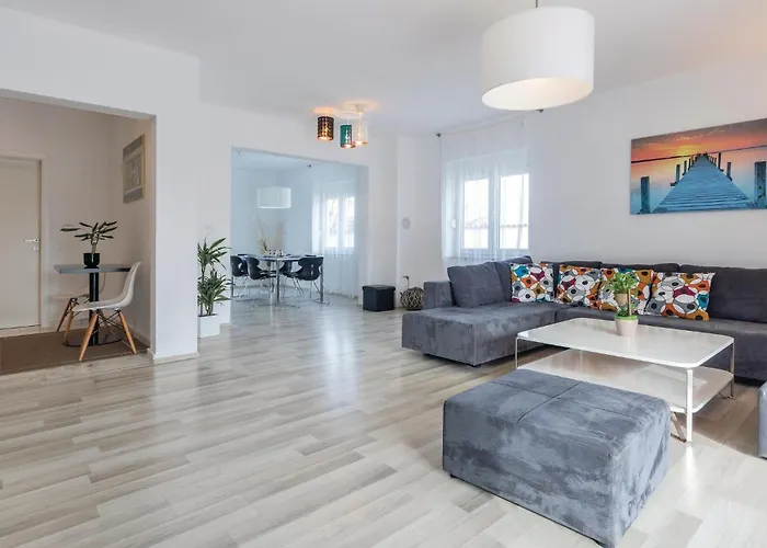 Nyaraló Stunning In Póla